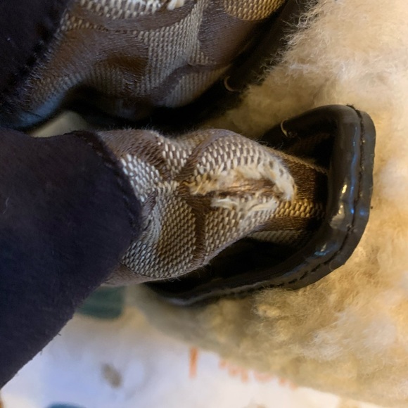 Coach Nikole Fuzzy Boots - Picture 7 of 8